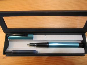 Online Fountain Pen in the box